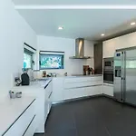 Gestiona2r - Casa Familiar En 4 Jardín Privado