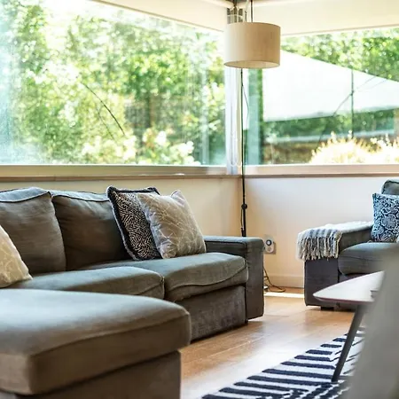 Gestiona2r - Casa Familiar En 4 Jardín Privado *